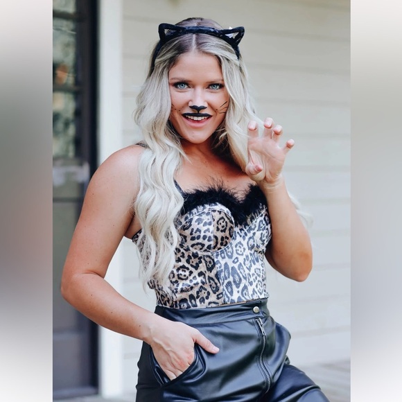 Women’s FURRY BLACK/LEOPARD CORSET COSTUME TOP | NEW/NWT!!😸😻🖤😸😻 - Picture 9 of 10